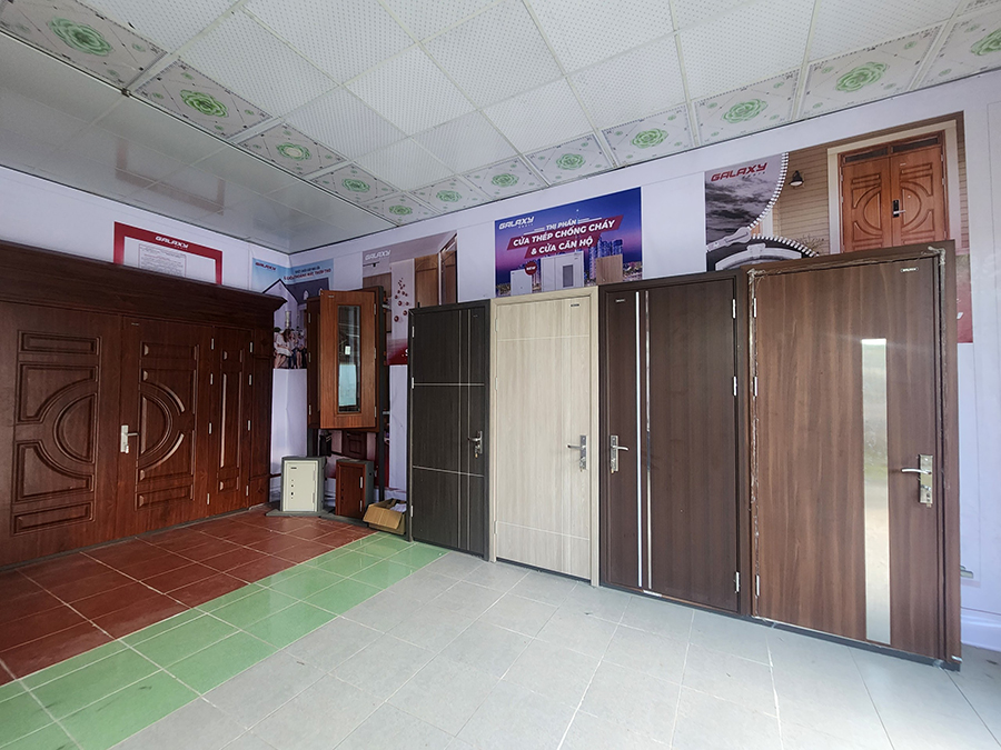 cửa nhựa th&eacute;p quảng nam